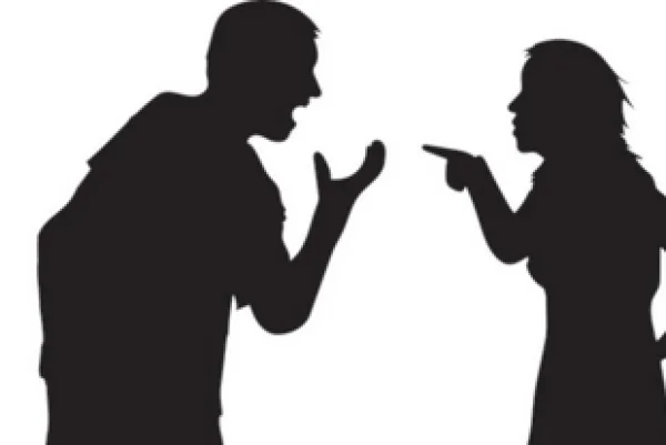 Estrategias que puede estar poniendo en práctica tu pareja cuando discutís